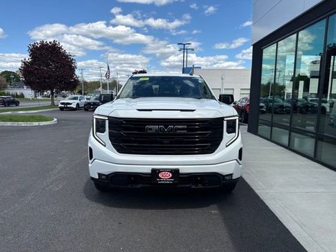 Used 2023 GMC Sierra 1500 Elevation w/ Elevation Premium Package AWD/4WD image 6