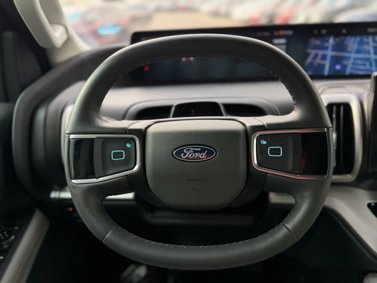 Used 2025 Ford Expedition Active AWD/4WD image 25