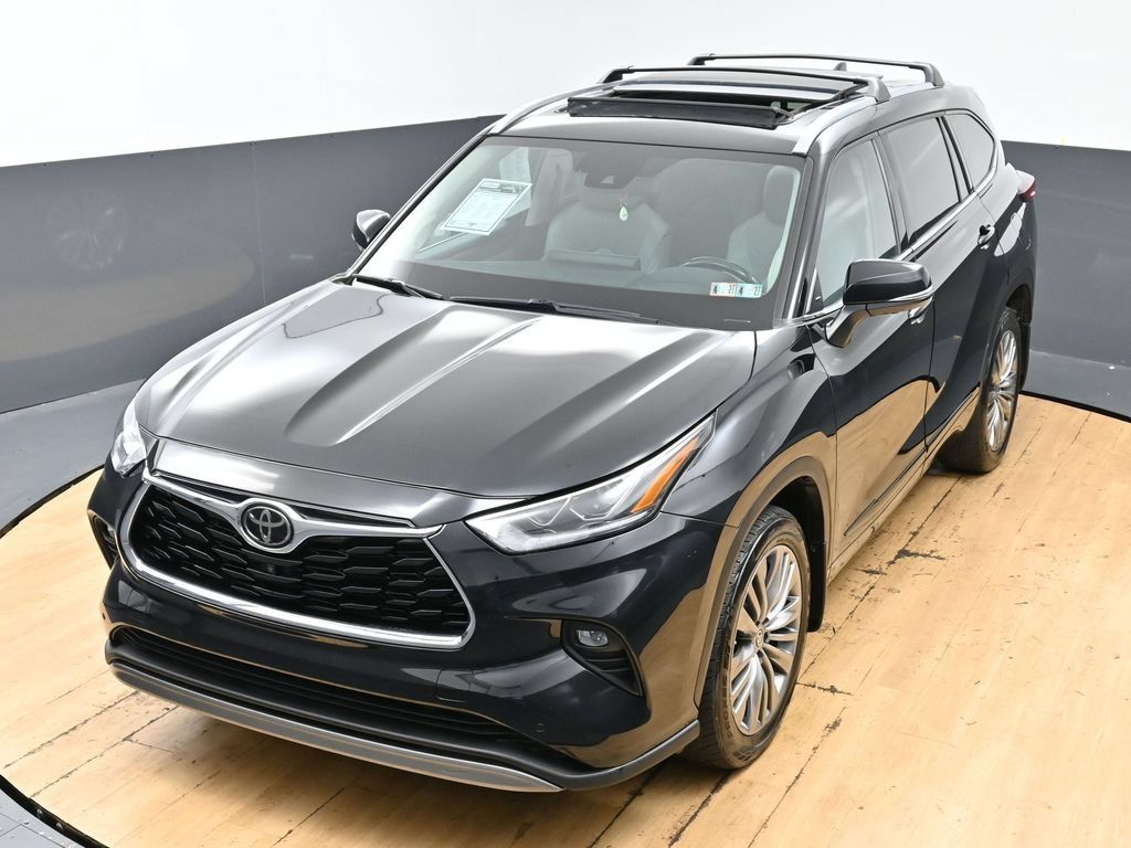 Used 2022 Toyota Highlander Platinum AWD/4WD image 49