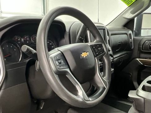 Used 2022 Chevrolet Silverado 3500 LT AWD/4WD image 14