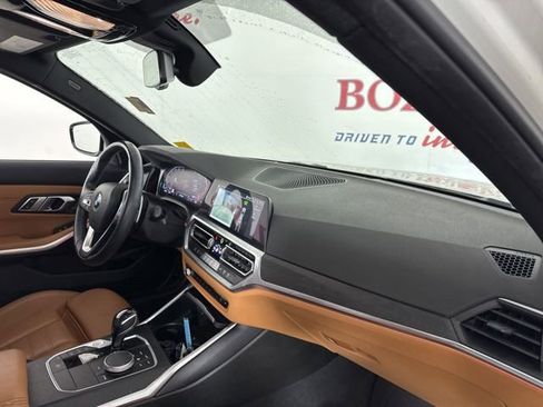 Used 2021 BMW 330i Sedan w/ Driving Assistance Package image 17