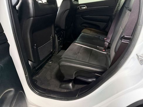 Used 2022 Jeep Grand Cherokee Altitude image 47