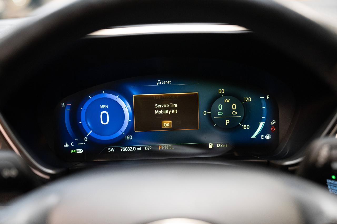 Used 2020 Ford Escape SE Sport AWD/4WD image 34
