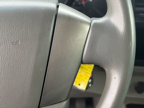 Certified 2018 Nissan NV 3500 S image 22