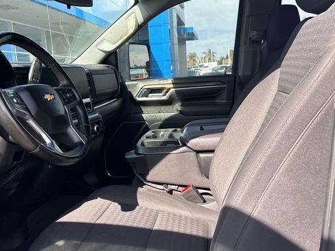 Used 2025 Chevrolet Silverado 2500 LT image 7