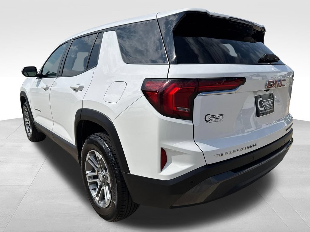 Certified 2025 GMC Terrain Elevation AWD/4WD image 3