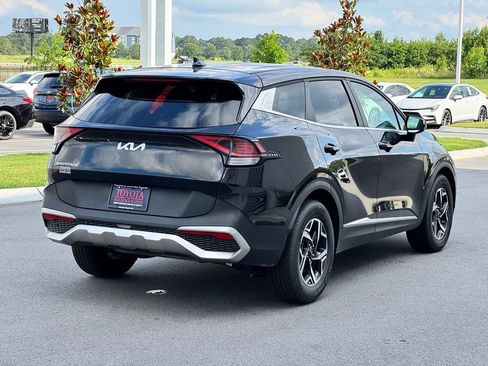 Used 2024 Kia Sportage LX FWD image 8