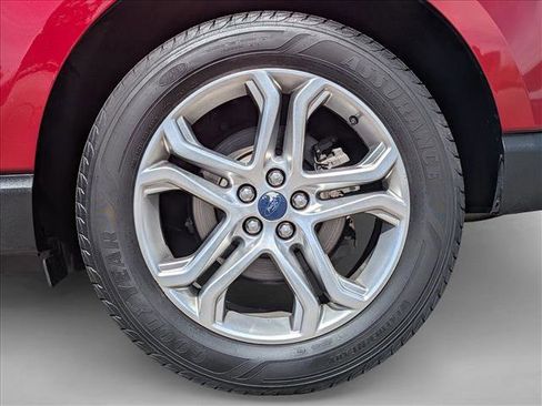 Used 2018 Ford Edge Titanium w/ Technology Package image 24
