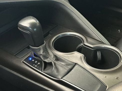 Used 2021 Toyota Camry SE w/ Carpet Mat Package (TMS) FWD image 23