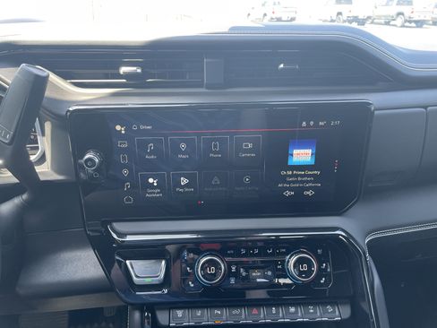 Certified 2025 GMC Sierra 2500 AT4X AWD/4WD image 12