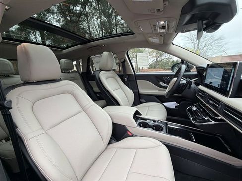 New 2026 Lincoln Corsair Reserve image 27