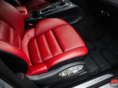 Used 2015 Porsche Macan Turbo image 77