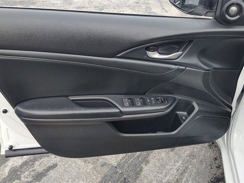 Used 2019 Honda Insight Touring image 8