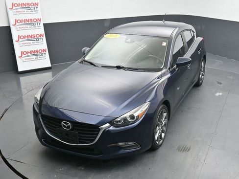 Used 2018 MAZDA MAZDA3 Touring image 30