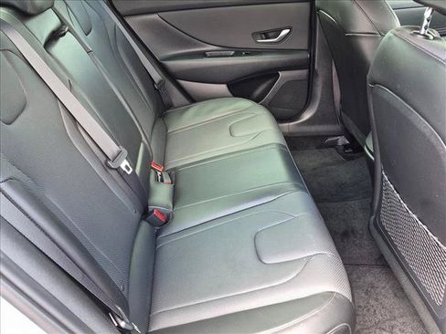 Used 2023 Hyundai Elantra Limited FWD image 27