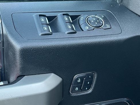 Used 2016 Ford F150 Lariat w/ Equipment Group 502A Luxury image 39