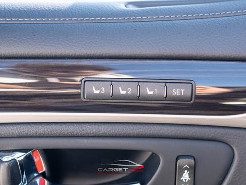 Used 2016 Lexus LS 460 L image 42