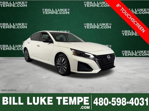 Used 2025 Nissan Altima 2.5 SV image 1
