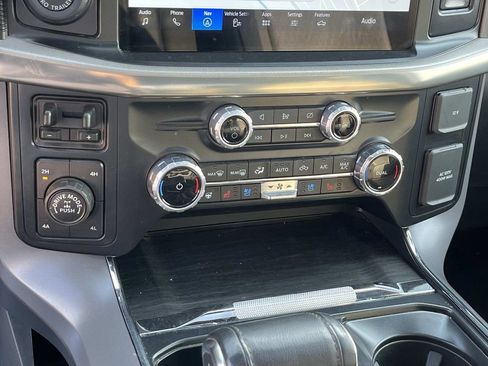 Used 2024 Ford F150 Lariat w/ Equipment Group 502A High image 31