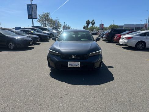 Used 2025 Honda Civic Sport image 1