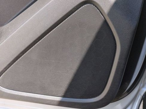 Used 2020 Chevrolet Equinox LT AWD/4WD image 16