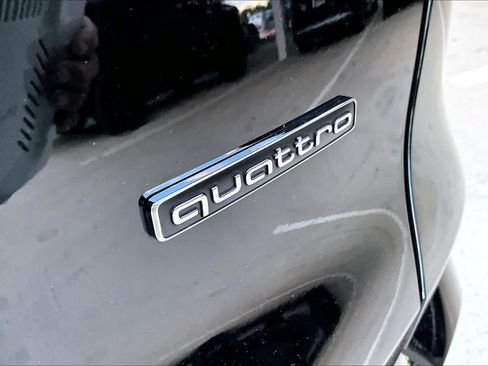 Used 2025 Audi Q5 Premium Plus w/ Premium Plus AWD/4WD image 10