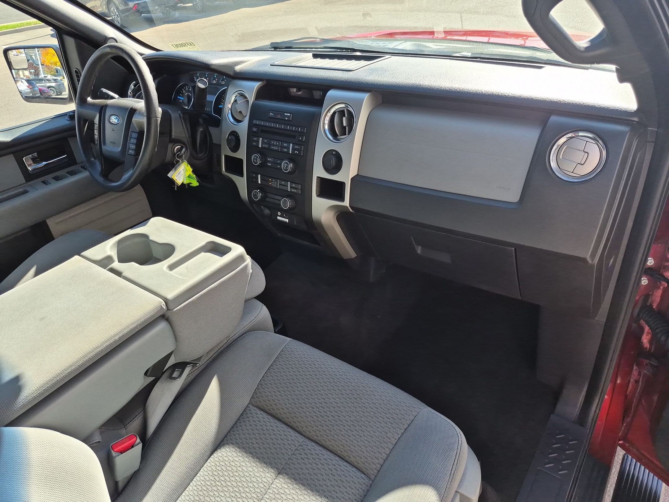 Used 2014 Ford F150 XLT AWD/4WD image 31