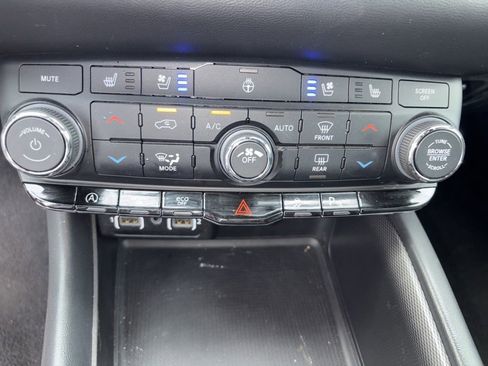 Used 2023 Dodge Durango GT AWD/4WD image 32