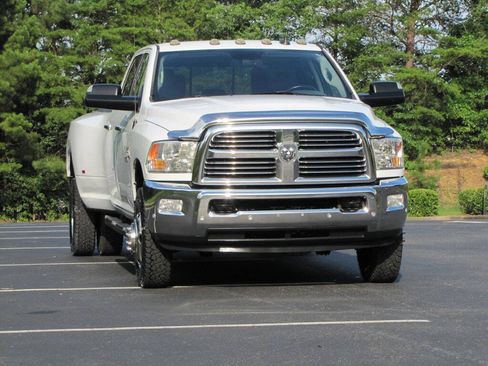 Used 2017 RAM 3500 Big Horn AWD/4WD image 8