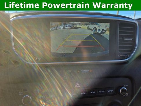Used 2022 Kia Sportage LX image 12