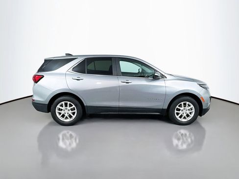 Used 2023 Chevrolet Equinox LT w/ Driver Convenience Package AWD/4WD image 4