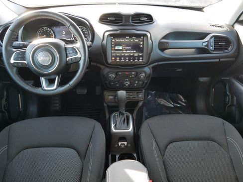 Used 2023 Jeep Renegade Altitude w/ Convenience Group I image 10