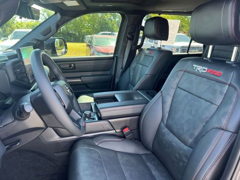 Used 2024 Toyota Sequoia TRD Pro AWD/4WD image 4