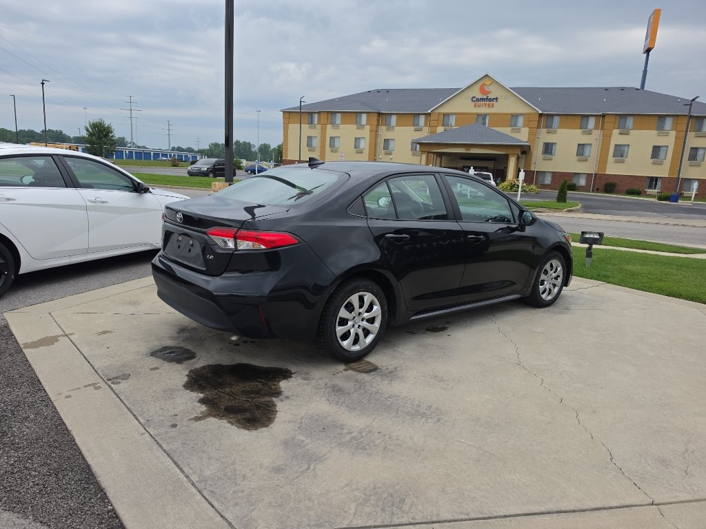 Used 2024 Toyota Corolla LE FWD image 5
