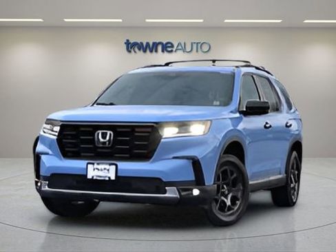 Used 2024 Honda Pilot TrailSport image 11