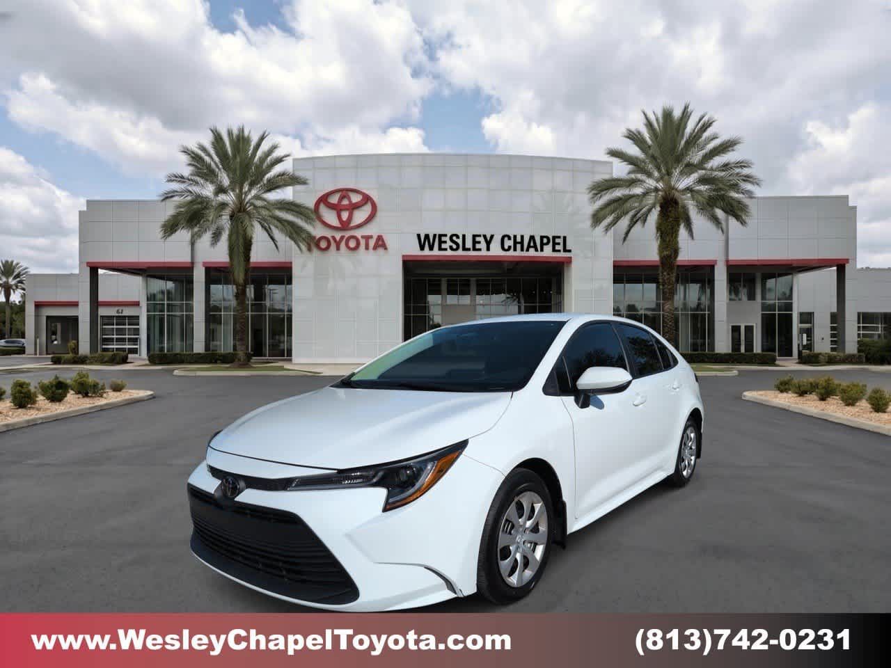 Used 2026 Toyota Corolla LE FWD image 1