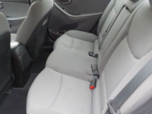 Used 2016 Hyundai Elantra SE image 11