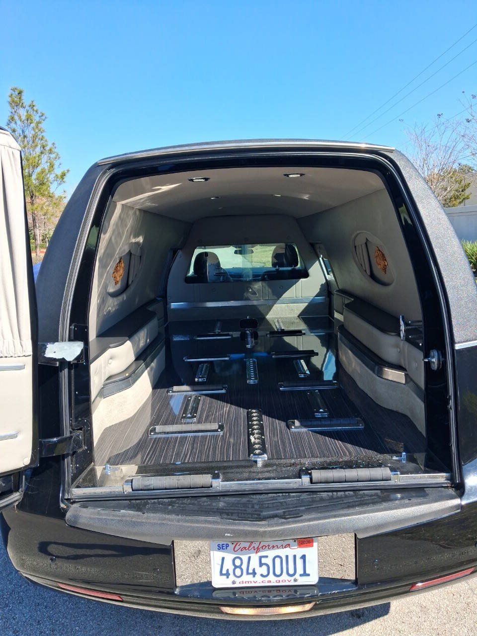Used 2014 Cadillac XTS Hearse FWD image 16