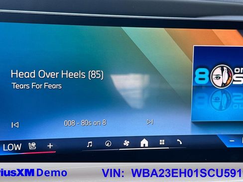 Used 2025 BMW 740i w/ Premium Package image 38