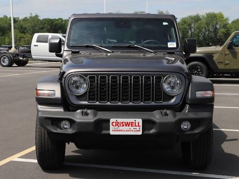 Used 2025 Jeep Wrangler Unlimited Sport AWD/4WD image 8