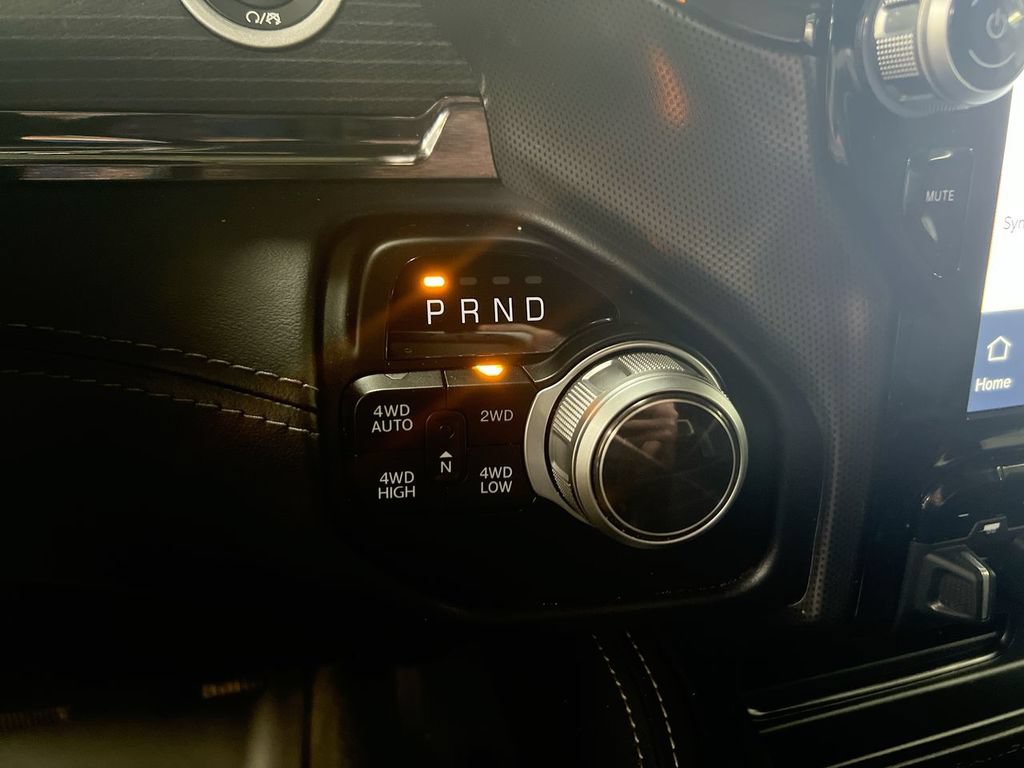 Used 2022 RAM 1500 Limited AWD/4WD image 18
