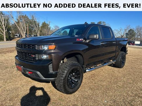 Used 2019 Chevrolet Silverado 1500 Custom Trail Boss w/ Custom Convenience Package image 2
