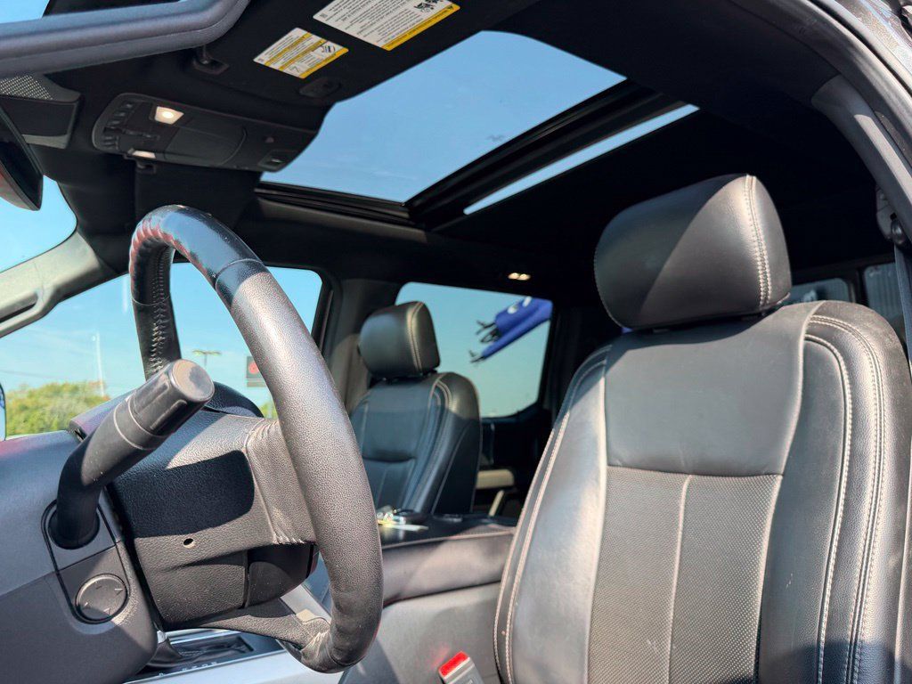 Used 2019 Ford F150 Lariat w/ Equipment Group 502A Luxury AWD/4WD image 15