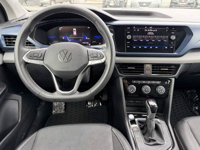 Used 2023 Volkswagen Taos SE FWD image 17