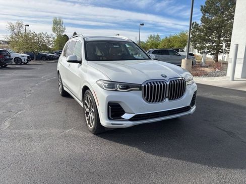Used 2022 BMW X7 xDrive40i w/ Premium Package image 7