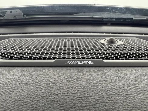 Used 2019 RAM 1500 Laramie w/ Sport Appearance Package AWD/4WD image 19