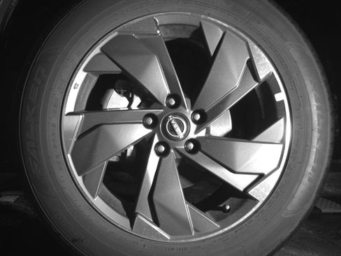 Used 2025 Nissan Rogue SV FWD image 12