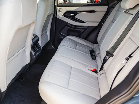 New 2026 Land Rover Range Rover Evoque S image 18