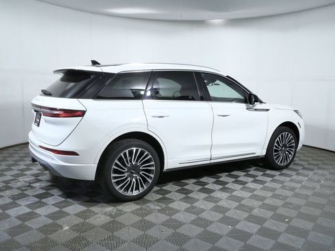 Certified 2022 Lincoln Corsair AWD w/ Premium Package image 8
