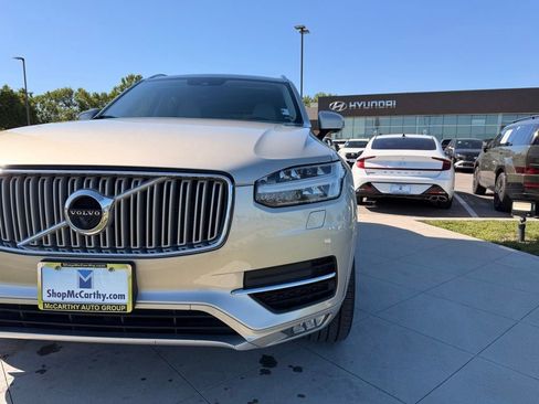 Used 2016 Volvo XC90 T6 Inscription w/ Protection Package Plus AWD/4WD image 9